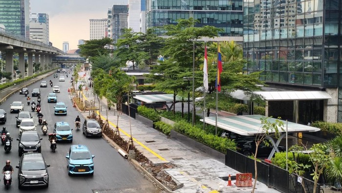 Wajah Baru Jalur Pedestrian Rasuna Said: Lebih Lebar, Ramah Disabilitas, dan Bebas Tiang Monorel