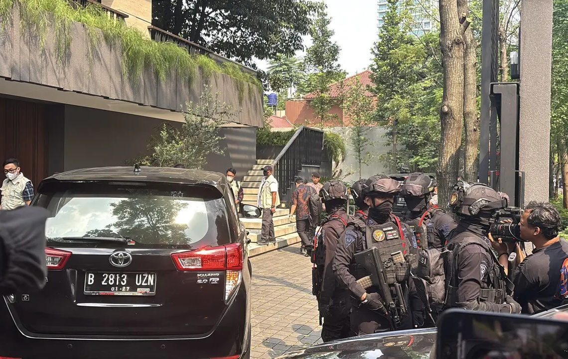 KPK Geledah Rumah Wamen Imipas Silmy Karim, Dalami Aliran Dana Rp100 Juta per Pekan dalam Kasus Korupsi KITAS-KITAP