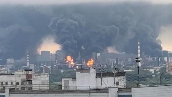 Serangan Drone Terbesar Ukraina ke Moskow: Ibukota Rusia Digempur, Bandara Lumpuh