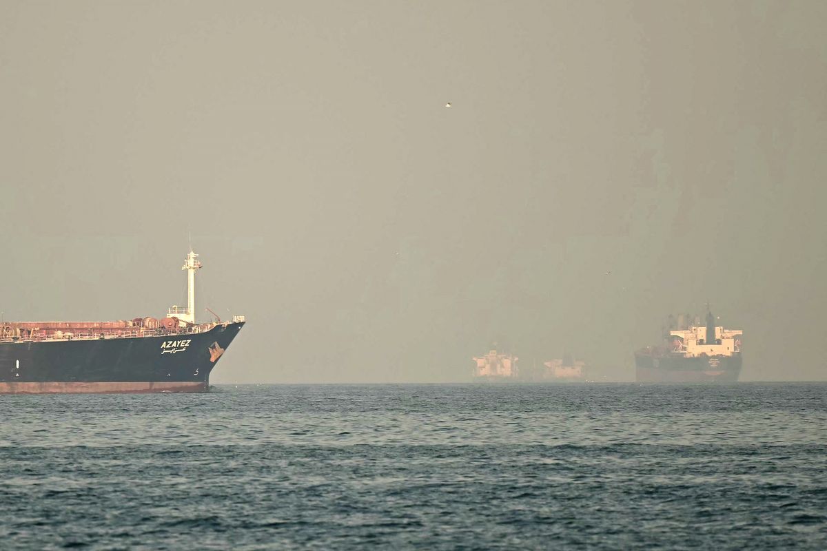 Serangan di Selat Hormuz – Kapal Ever Lovely Masih Dievakuasi, IMO Perpanjang Penghentian Operasi