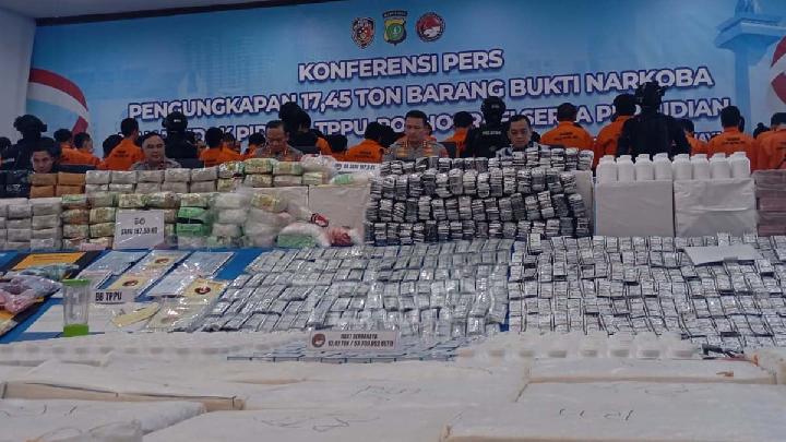 Polda Metro Jaya Ungkap 17,45 Ton Barang Bukti Narkoba Bertepatan dengan Hari Anti Narkotika Internasional