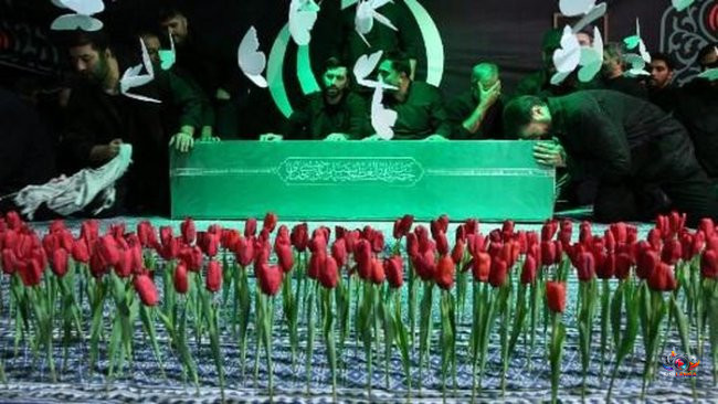 Suasana Duka Mendalam: Iran Gelar Prosesi Penghormatan Terakhir bagi Jenazah Ayatollah Ali Khamenei