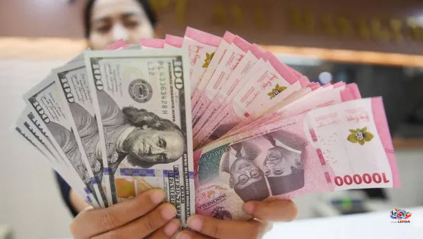 Rupiah Melemah ke Rp18.116 per Dolar AS, Investor Pantau Gejolak Global