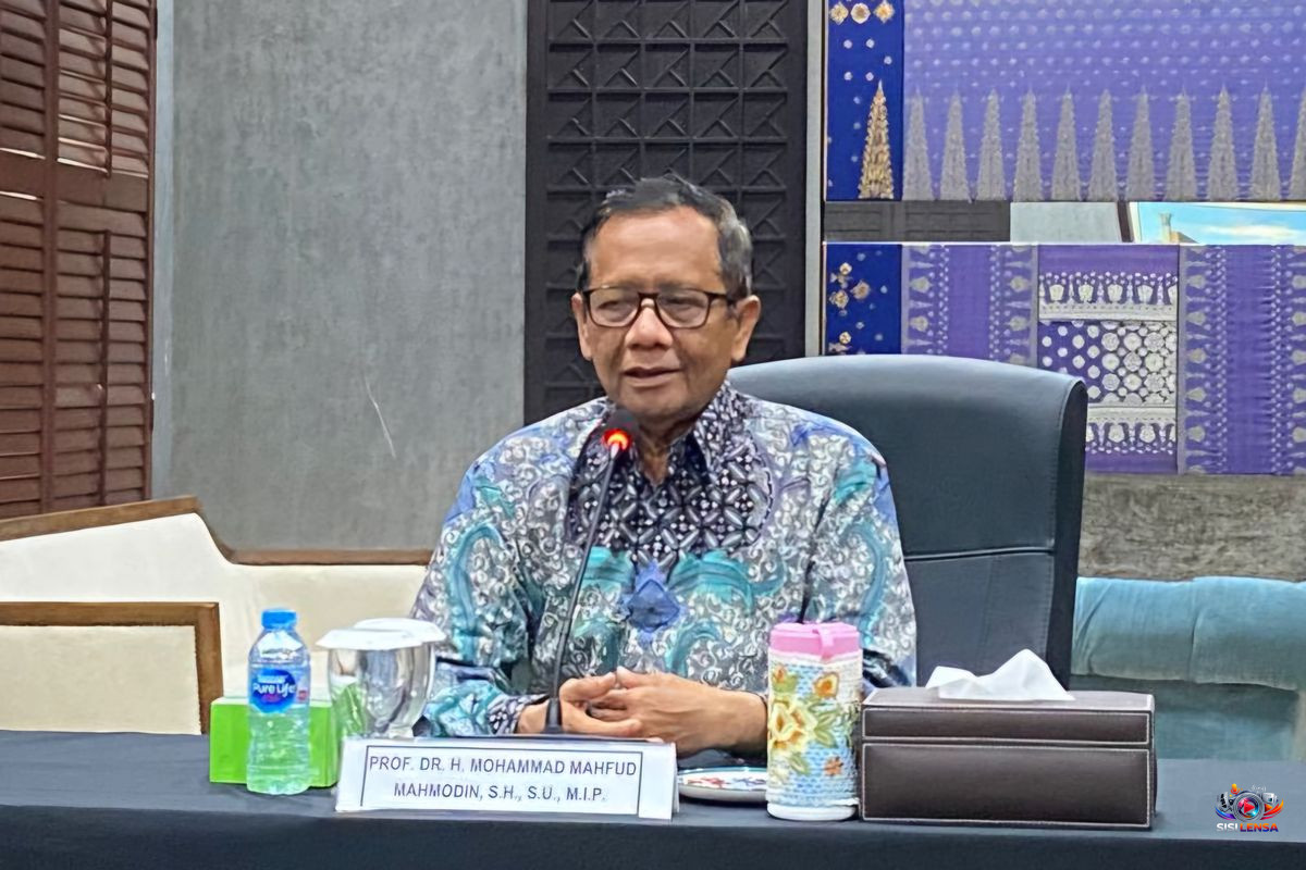Mahfud MD Desak KPK Ambil Alih Kasus Febrie Adriansyah: Proses Hukum Dinilai Menyimpang