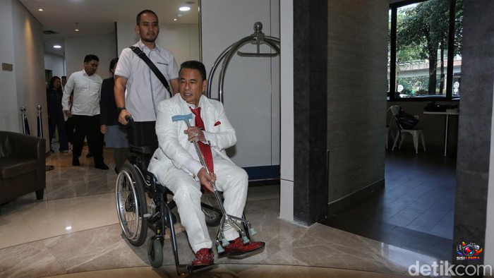Hotman Paris Mundur Jadi Kuasa Hukum Febrie Adriansyah, Alasan Kesehatan Jadi Pertimbangan Utama