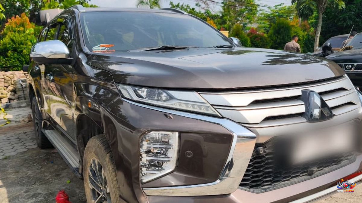 KPK Sita Pajero Sport dari Istri Kedua Bupati Kuansing Terkait Dugaan Suap