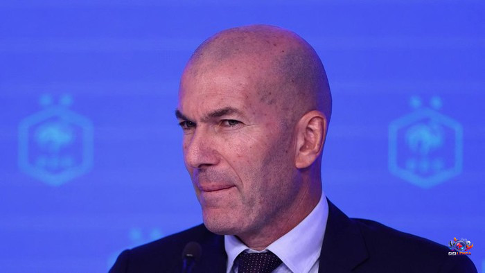 Resmi Tangani Timnas Prancis, Zinedine Zidane Akui Tolak Sejumlah Tawaran Klub Demi Les Bleus