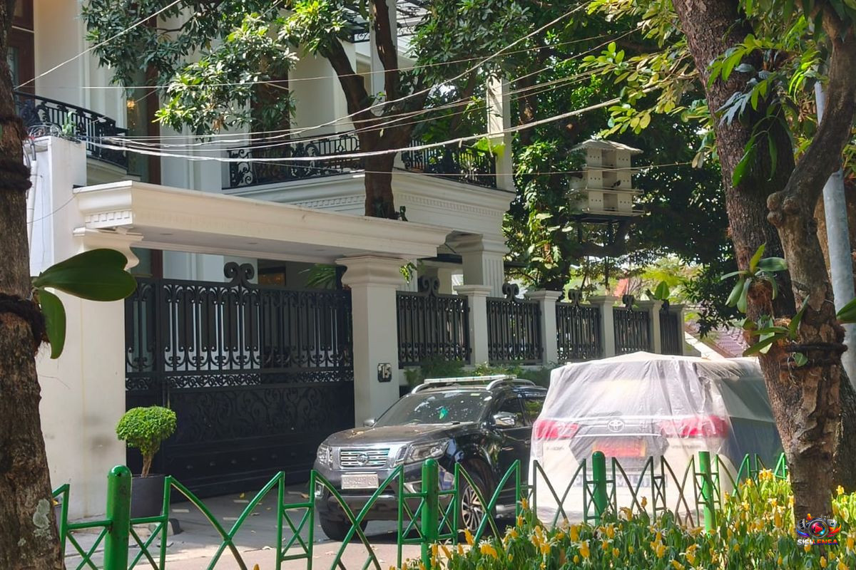 Kejagung Geledah Rumah Eks Jampidsus Febrie Adriansyah, Sita Dokumen Terkait Dugaan TPPU