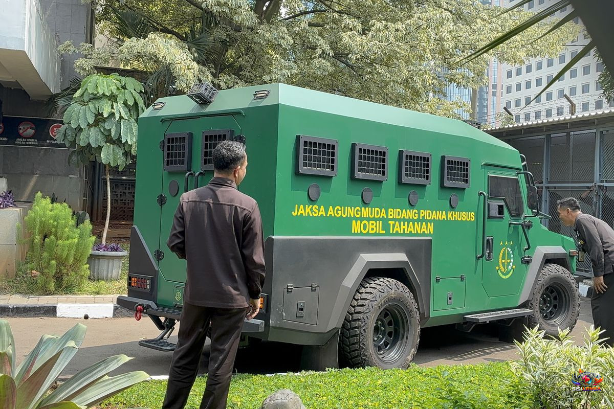 Mobil Tahanan Kejagung Datangi Rutan KPK, Febrie Adriansyah Dijadwalkan Diperiksa sebagai Tersangka TPPU