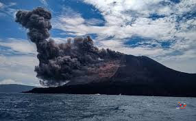 Abu Vulkanik Anak Krakatau Mulai Mencapai Jakarta, BMKG Ungkap Sebaran hingga 20.000 Kaki