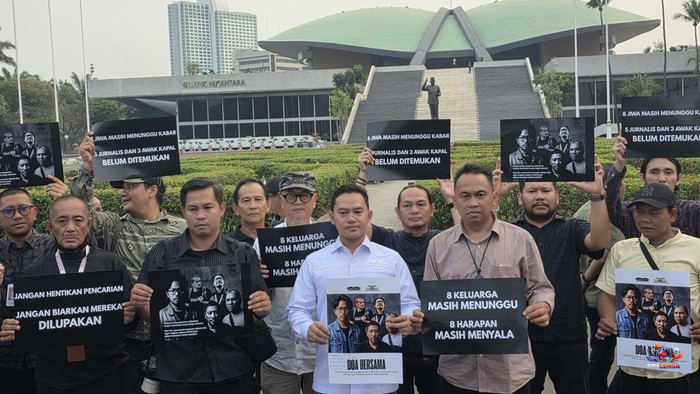 KWP Gelar Doa Bersama untuk Lima Jurnalis dan Tiga ABK yang Hilang di Selat Sunda