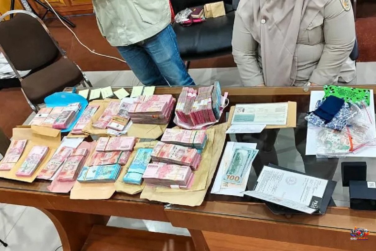 KPK Sita Dolar AS, Dolar Singapura, dan Perhiasan Emas di Kanwil BPN Jawa Timur